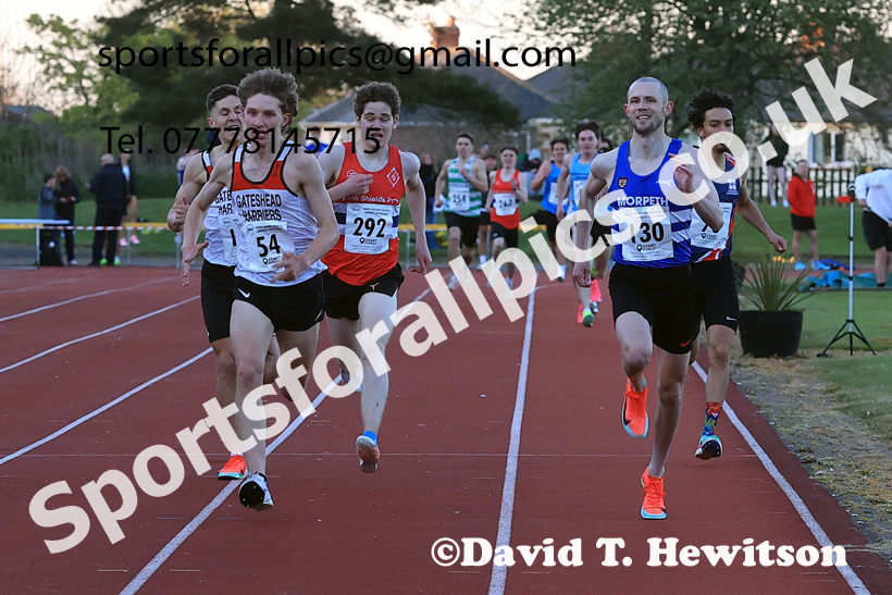 The 1500 metres, 2026 NEGP 1, Monkton Stadium. Photo: David T. Hewitson/Sports for All Pics